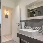 Solia - Indipendente Con Piscina E Giardino וילה *