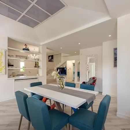 Solia Villa *