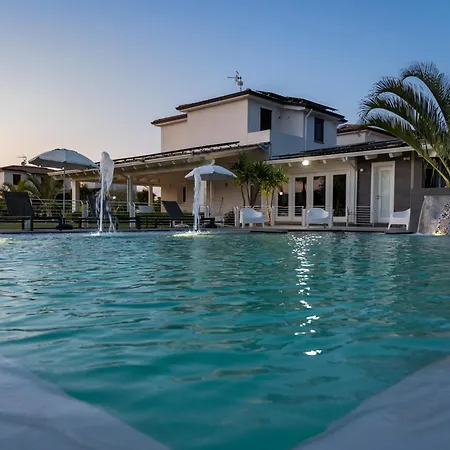 וילה Solia - Indipendente Con Piscina E Giardino